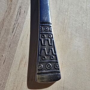 IIC Imperial Korea IM44 Aztec Black Accent‎ Dots Dinner Knive 8" Discontinued